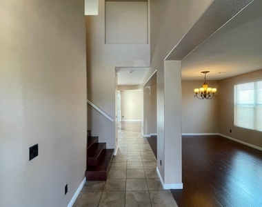 5645 Breckenridge Street - Photo Thumbnail 3