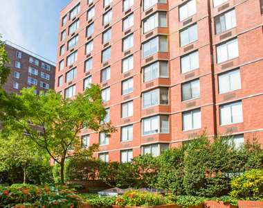 750 Columbus Ave. - Photo Thumbnail 35