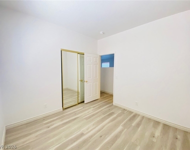 9880 Risto Court - Photo Thumbnail 12