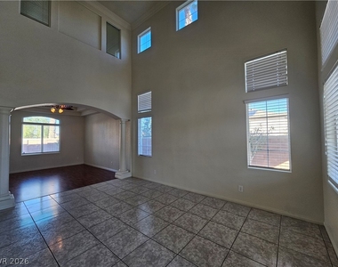 10134 Reflection Brook Avenue - Photo Thumbnail 13