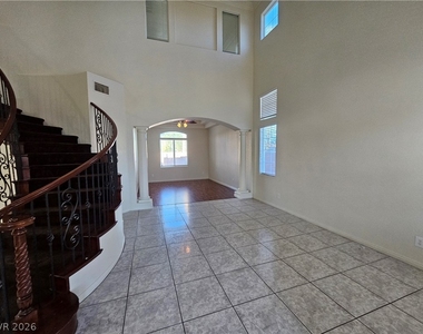10134 Reflection Brook Avenue - Photo Thumbnail 7