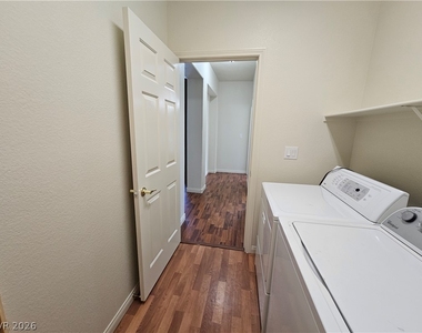 10134 Reflection Brook Avenue - Photo Thumbnail 38