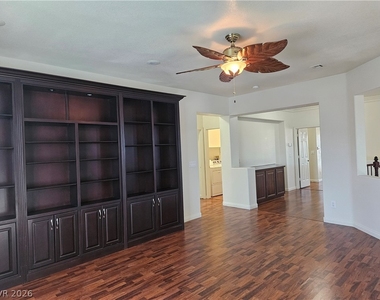 10134 Reflection Brook Avenue - Photo Thumbnail 32