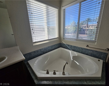 10134 Reflection Brook Avenue - Photo Thumbnail 57