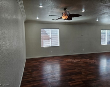 10134 Reflection Brook Avenue - Photo Thumbnail 22