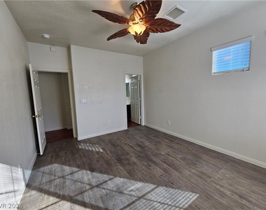 10134 Reflection Brook Avenue - Photo Thumbnail 40