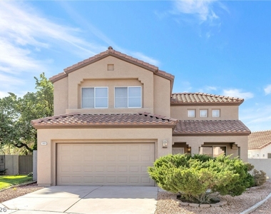 1444 Country Hollow Drive - Photo Thumbnail 1