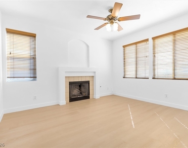 1444 Country Hollow Drive - Photo Thumbnail 7