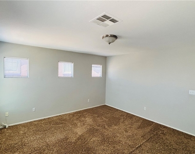 9171 Vintage Wine Avenue - Photo Thumbnail 13