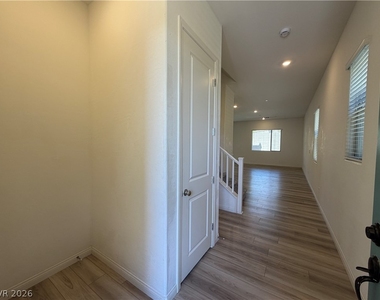 11836 Black Canary Avenue - Photo Thumbnail 2