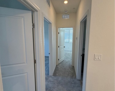 11836 Black Canary Avenue - Photo Thumbnail 26