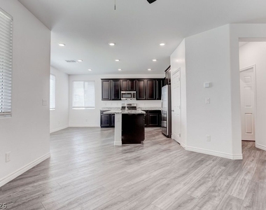 7106 Calvert Cliffs Street - Photo Thumbnail 6