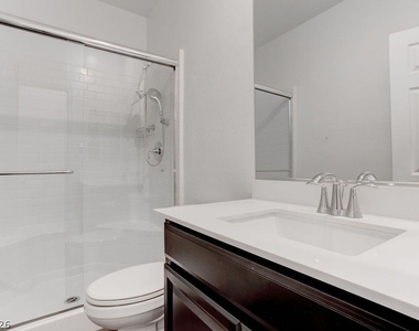 7106 Calvert Cliffs Street - Photo Thumbnail 20