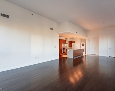 4471 Dean Martin Drive - Photo Thumbnail 2