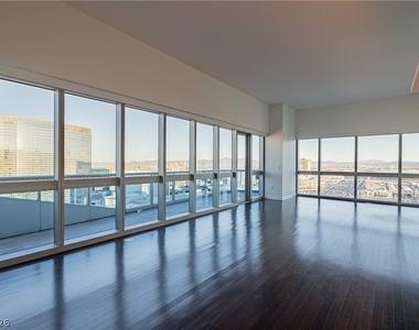 4471 Dean Martin Drive - Photo Thumbnail 4