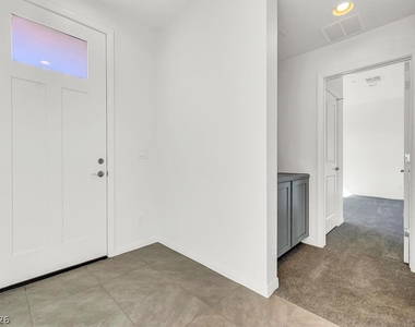 11556 Kindle Corner Avenue - Photo Thumbnail 4