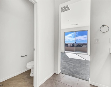 11556 Kindle Corner Avenue - Photo Thumbnail 23