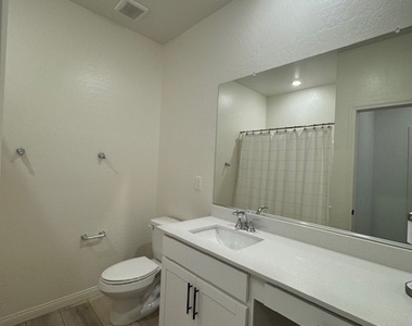 1598 Crowned Eagle Street - Photo Thumbnail 33