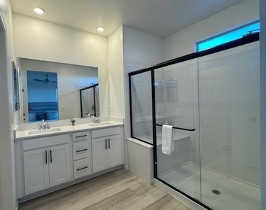 1598 Crowned Eagle Street - Photo Thumbnail 31