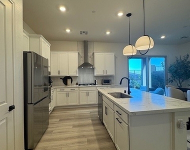 1598 Crowned Eagle Street - Photo Thumbnail 9