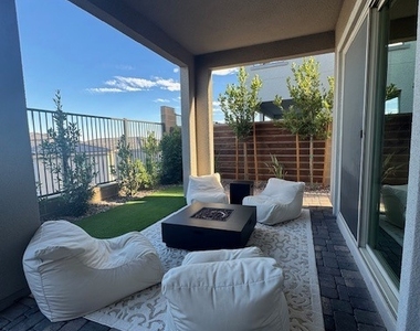 1598 Crowned Eagle Street - Photo Thumbnail 15