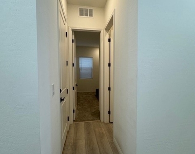 1598 Crowned Eagle Street - Photo Thumbnail 38