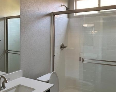 9584 Abbey Pond Avenue - Photo Thumbnail 8