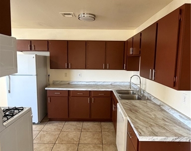 6941 Appleton Drive - Photo Thumbnail 6