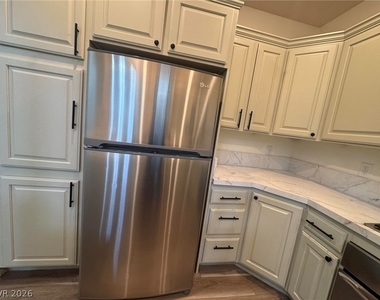 1510 Plaza Centre Drive - Photo Thumbnail 20