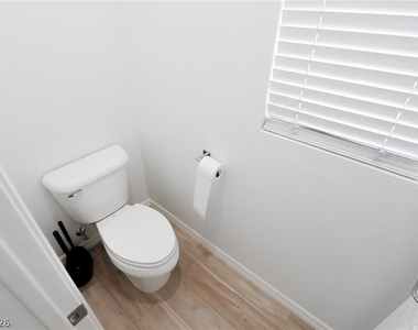 1510 Plaza Centre Drive - Photo Thumbnail 13