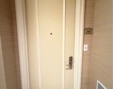 2777 Paradise Road - Photo Thumbnail 1