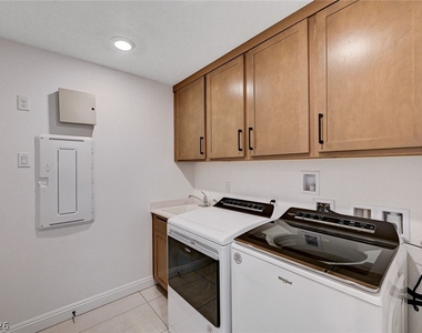 7977 Texas Hills Street - Photo Thumbnail 17