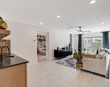 7977 Texas Hills Street - Photo Thumbnail 18