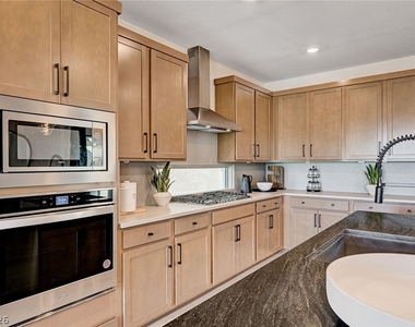 7977 Texas Hills Street - Photo Thumbnail 7