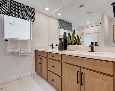 7977 Texas Hills Street - Photo Thumbnail 9