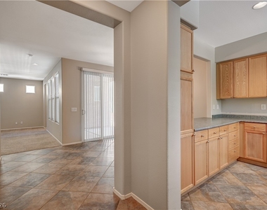 10592 Valdosta Avenue - Photo Thumbnail 4