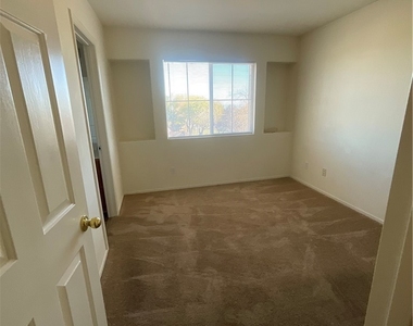 1505 Cimarron Crest Street - Photo Thumbnail 15
