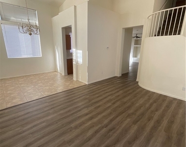 1505 Cimarron Crest Street - Photo Thumbnail 2
