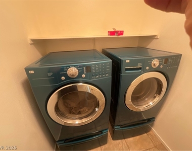 1505 Cimarron Crest Street - Photo Thumbnail 8