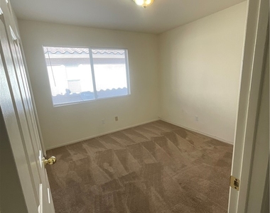 1505 Cimarron Crest Street - Photo Thumbnail 14