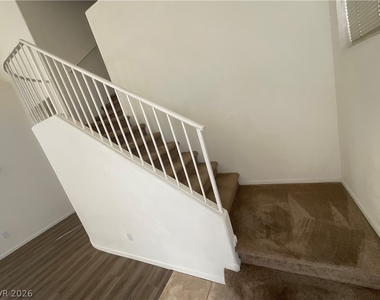 1505 Cimarron Crest Street - Photo Thumbnail 9