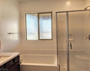 719 Foreign Reef Way - Photo Thumbnail 16