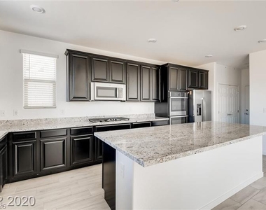 719 Foreign Reef Way - Photo Thumbnail 4