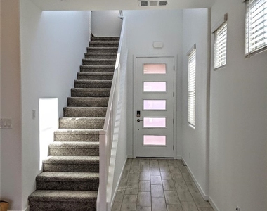 719 Foreign Reef Way - Photo Thumbnail 10