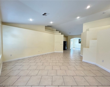 4685 E Wyoming Avenue - Photo Thumbnail 2