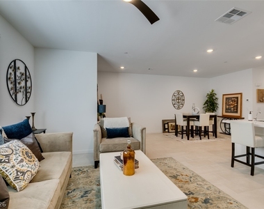 1535 Maria Crossing Avenue - Photo Thumbnail 10