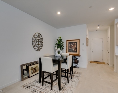1535 Maria Crossing Avenue - Photo Thumbnail 4