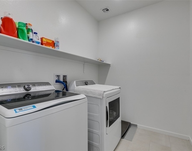 1535 Maria Crossing Avenue - Photo Thumbnail 25
