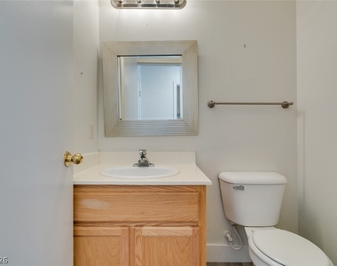 9321 Copper Bay Avenue - Photo Thumbnail 32