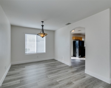 9321 Copper Bay Avenue - Photo Thumbnail 13